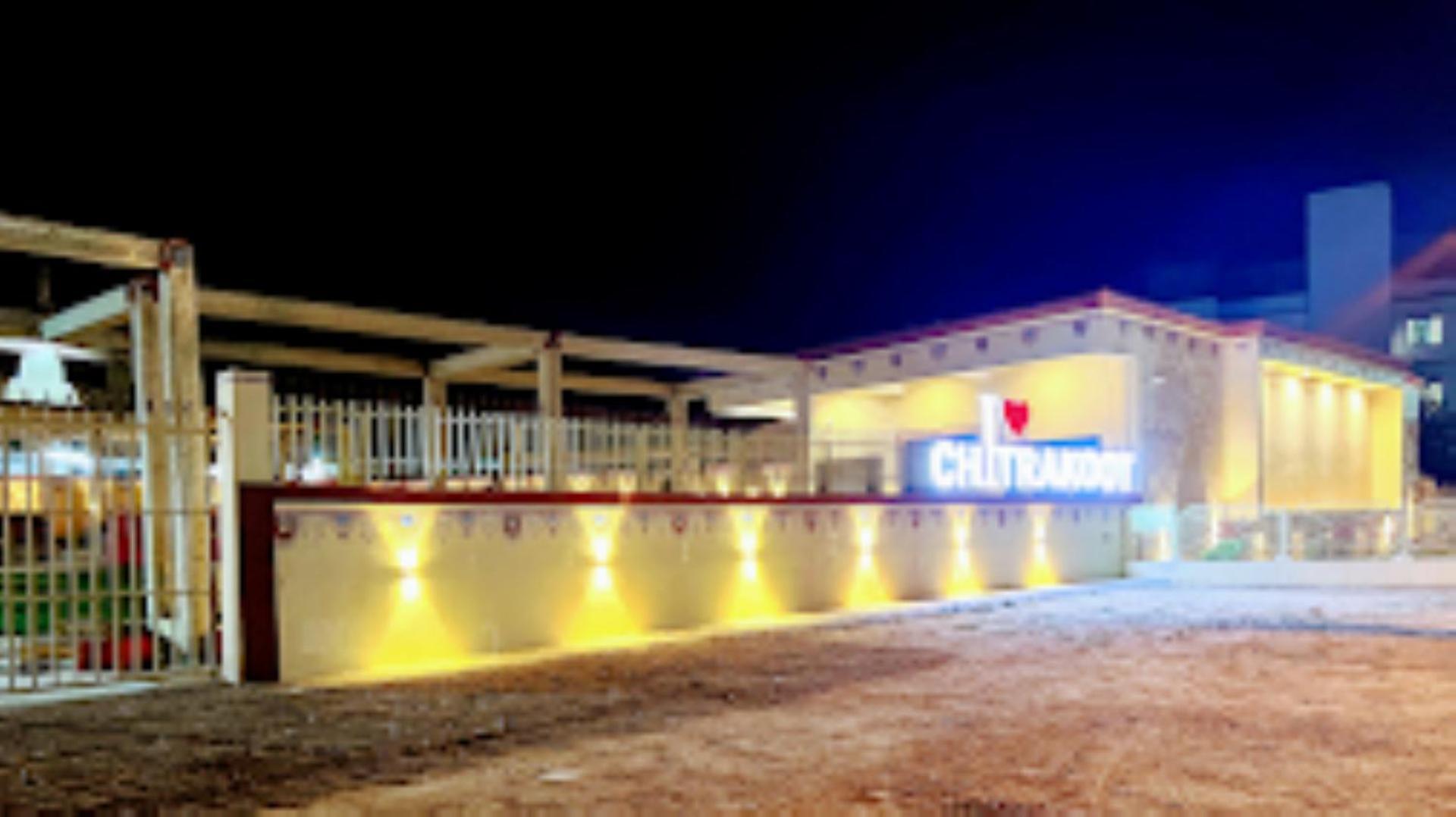 Hotel Parth Sitapur Muafi Exterior photo